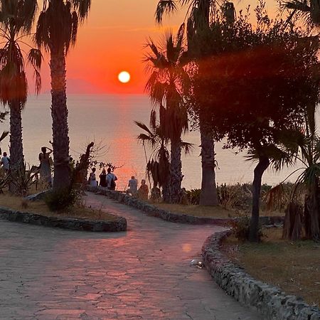 Il Tirreno Degli Dei Aparthotel Capo Vaticano Esterno foto